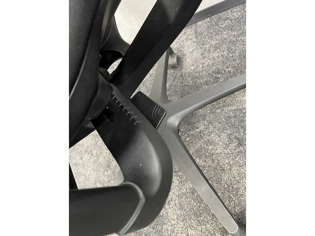 Klöber - ergonomische bureaustoel - zwart - afbeelding 2 van  2