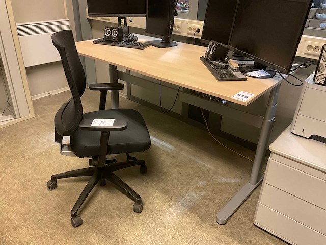 Klober bureau en bureaustoel - afbeelding 1 van  10