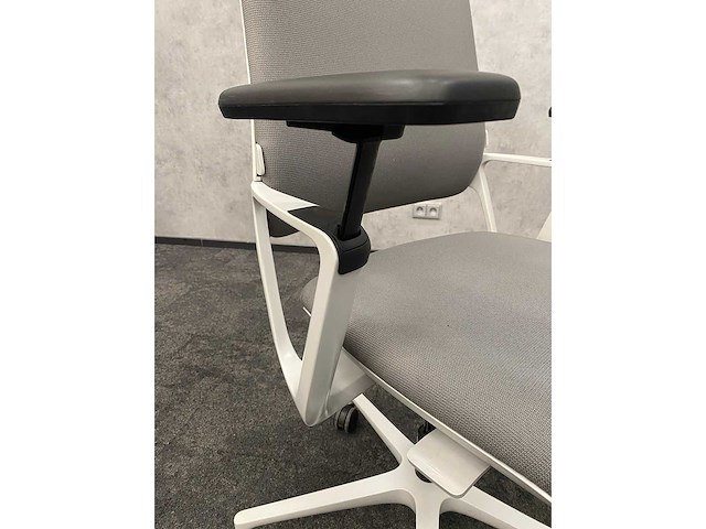 Klöber connex2 - ergonomische bureaustoel - afbeelding 7 van  16