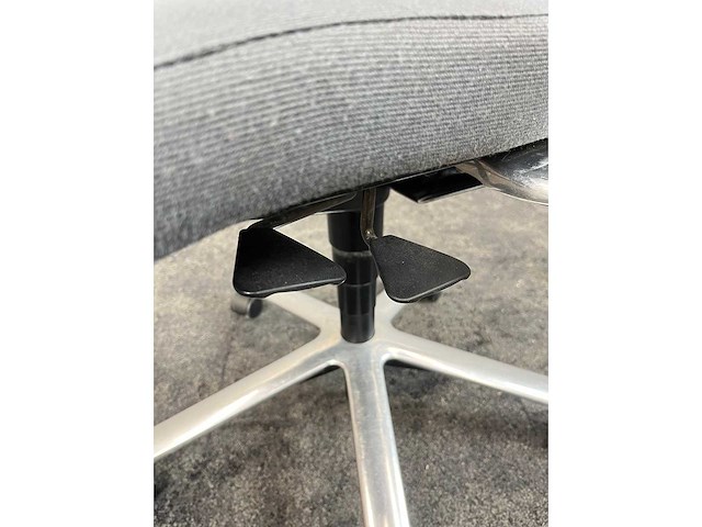 Klöber metric - ergonomisch bureaustoel - afbeelding 12 van  12