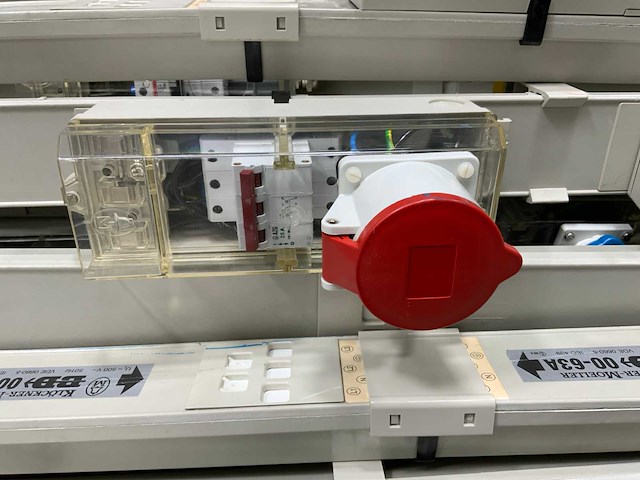 Klöckner-moeller 63a stroomspanningsrails ca 80m - afbeelding 5 van  7