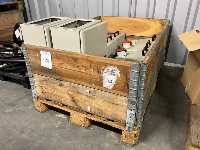Klockner moeller canalis koppelkasten en divers (8x) - afbeelding 1 van  4
