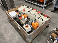 Klockner moeller canalis wandcontacdozen en divers (5x) - afbeelding 1 van  6