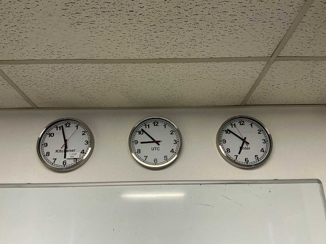 Klok (3x) - afbeelding 1 van  4