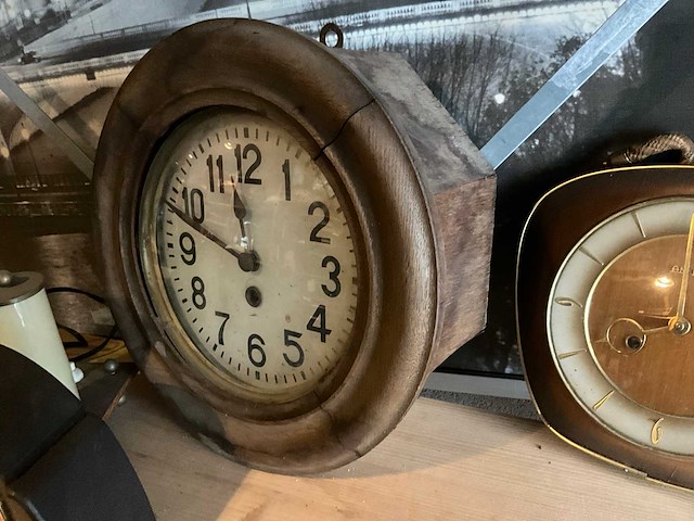 Klokken en barometers (5x) - afbeelding 6 van  6