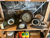 Klokken en barometers (5x) - afbeelding 1 van  6