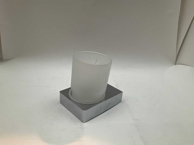 Kludi vela bekerhouder chroom wandbevestiging - afbeelding 6 van  6