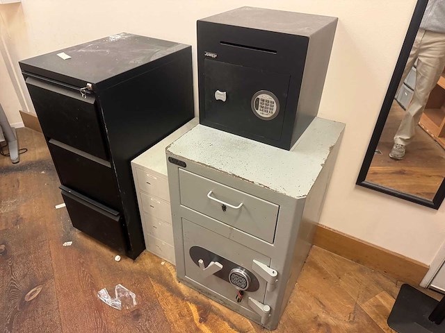 Kluis (2x) - afbeelding 1 van  6