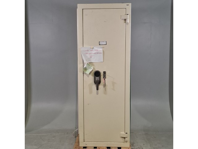 Kluis, lips - afbeelding 1 van  10