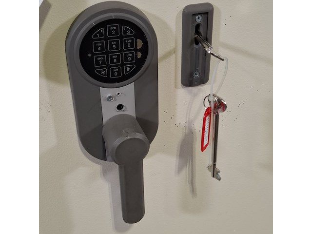 Kluis, lips - afbeelding 3 van  10