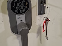 Kluis, lips - afbeelding 3 van  10