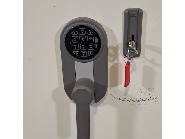 Kluis, lips - afbeelding 2 van  8