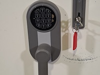 Kluis, lips - afbeelding 2 van  8