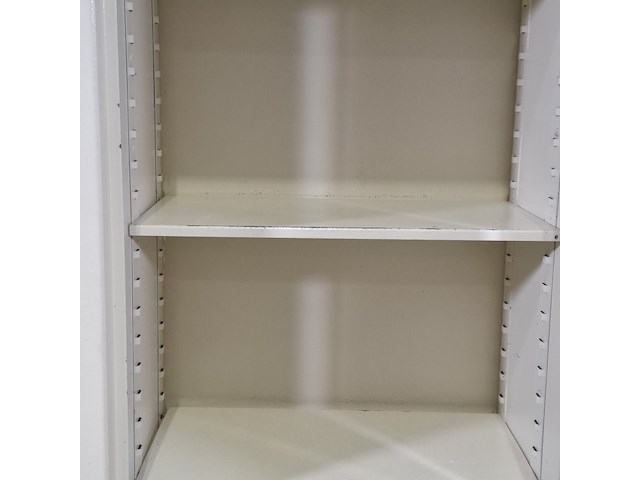 Kluis, lips - afbeelding 6 van  8