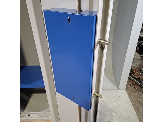 Kluis, rosengrens - afbeelding 7 van  7