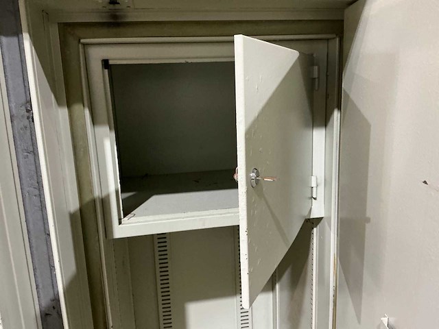 Kluis - afbeelding 5 van  5