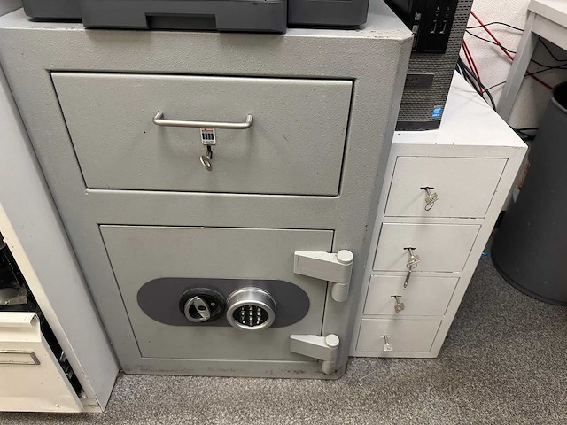 Kluis - afbeelding 2 van  5