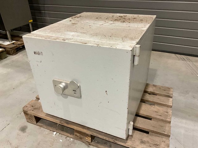 Kluis - afbeelding 1 van  7