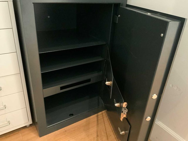 Kluis - afbeelding 5 van  6