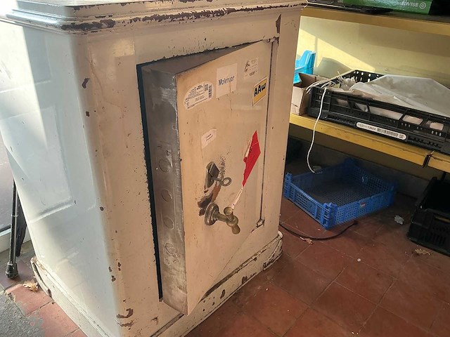 Kluis - afbeelding 2 van  3