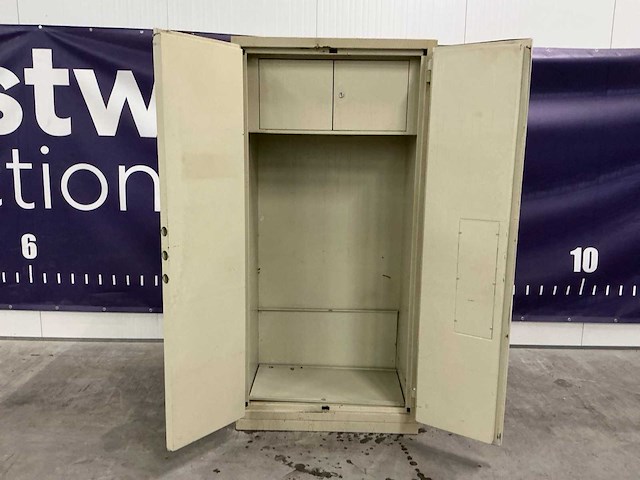 Kluis - afbeelding 4 van  4