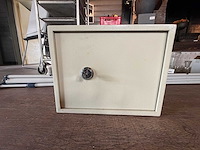 Kluis - afbeelding 1 van  3