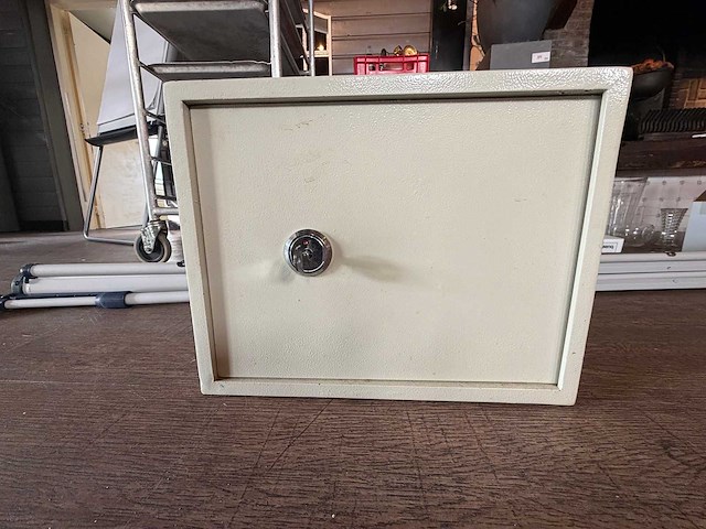 Kluis - afbeelding 2 van  3