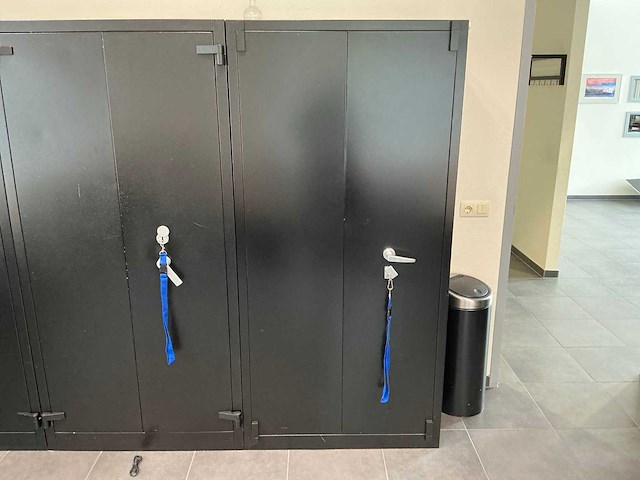 Kluis/archiefkast (3x) - afbeelding 2 van  6