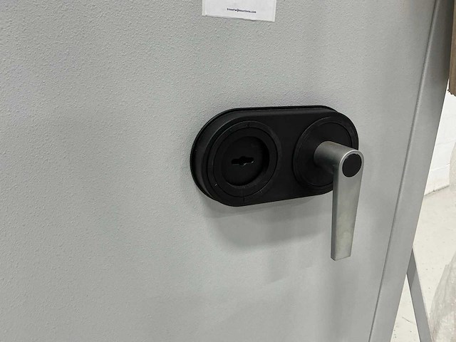 Kluisdeur ongebruikt met sleutel - afbeelding 2 van  5