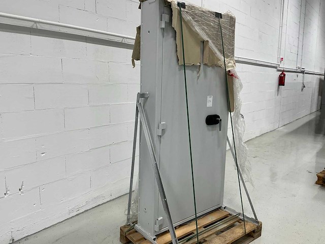 Kluisdeur ongebruikt met sleutel - afbeelding 3 van  5