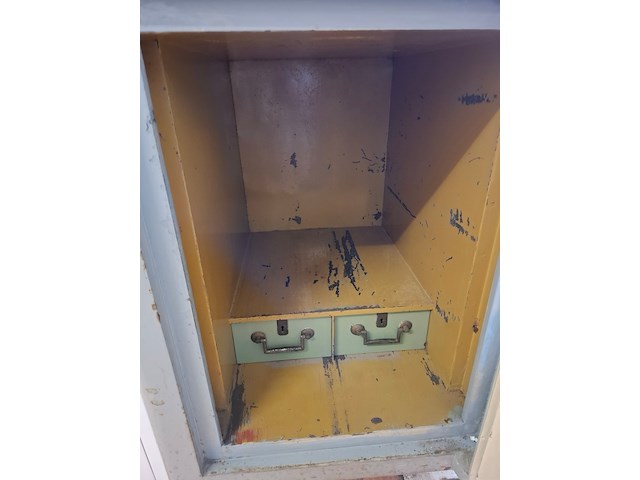 Kluiskast met sleutel - afbeelding 3 van  4