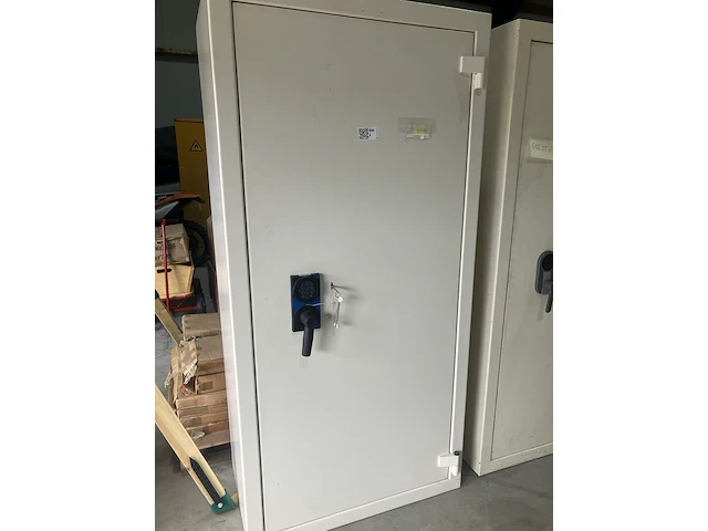 Kluiskast, stahlschrank, cremewit, 2004 - afbeelding 1 van  6