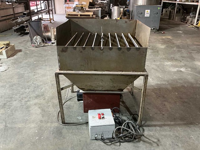 Kluitenbreker eigenbouw, silo - afbeelding 1 van  9