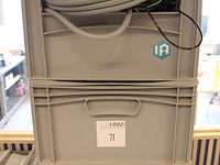 Klus en ontwikkelings producten in 12 kunststof kratten w.o. kabels, collectoren, kabelgoot en bevestigings... - afbeelding 3 van  5