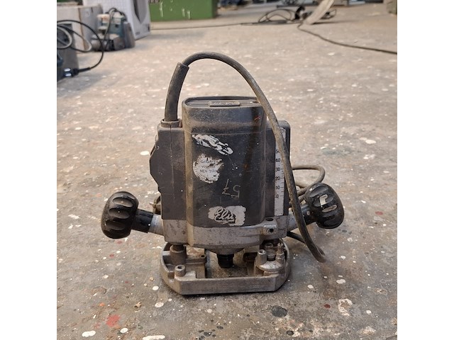 Knabbelschaar met bovenfrees bosch en elu - afbeelding 10 van  11