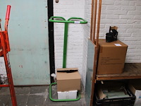 Knapzak houder met diverse zakken. - afbeelding 1 van  2