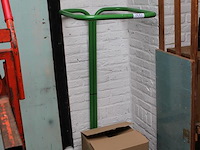 Knapzak houder met diverse zakken. - afbeelding 2 van  2