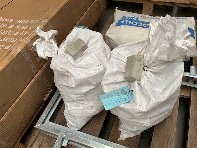 Knauf isocole en hunebed 1070 diverse bouwmateriaal - afbeelding 3 van  8