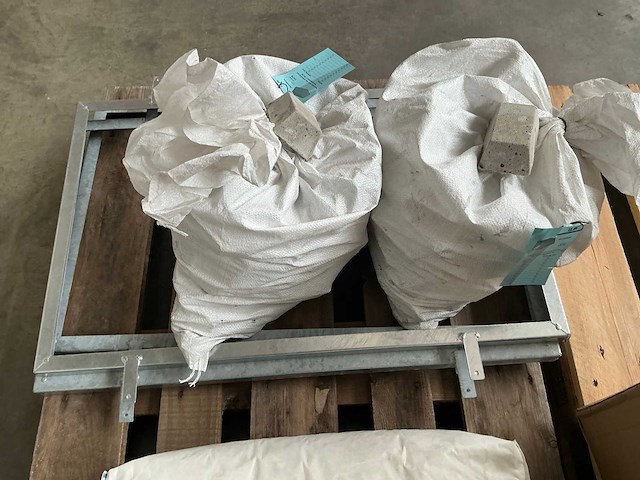 Knauf isocole en hunebed 1070 diverse bouwmateriaal - afbeelding 6 van  8