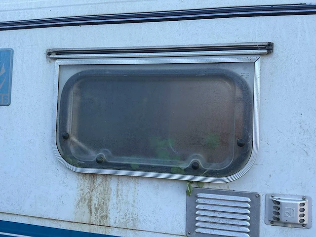 Knaus komfort 415 caravan | 38-20-wh - afbeelding 3 van  17