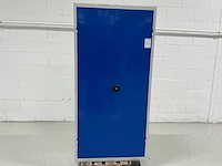 Knecht materiaalkast met inhoud - afbeelding 1 van  6