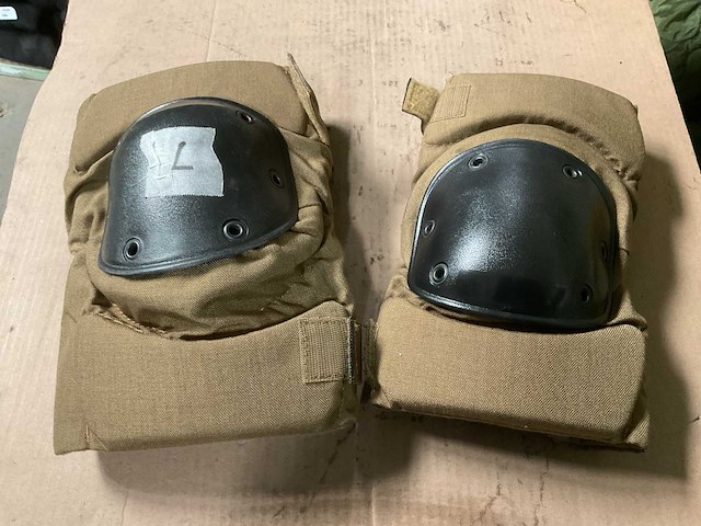 Knee pad set - afbeelding 2 van  3