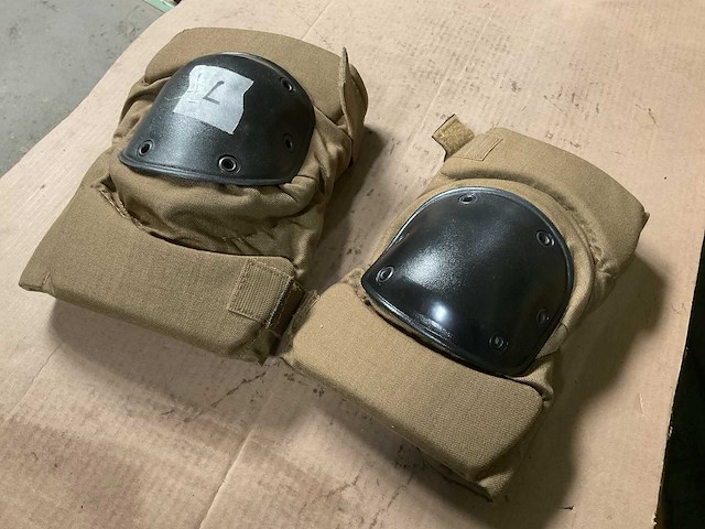 Knee pad set - afbeelding 1 van  3