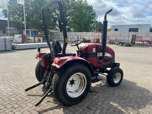 Knegt df254 compacttractor 25 pk - 459 uur - afbeelding 7 van  10