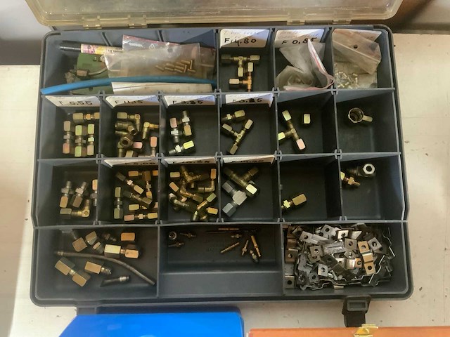 Knelkoppelingen en divers - afbeelding 2 van  4