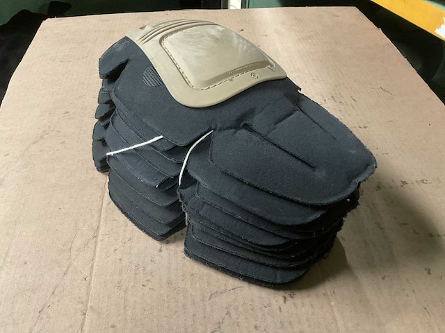 Kniebeschermers (18x) - afbeelding 1 van  5