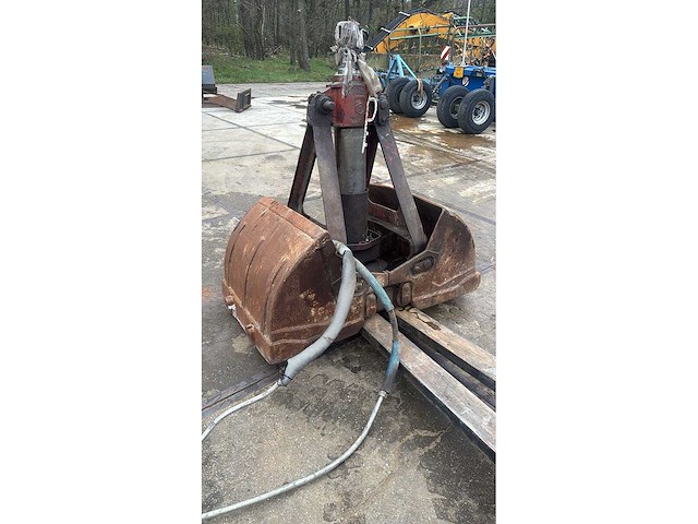 Knijper - 800mm 500l - graafbak - afbeelding 1 van  4