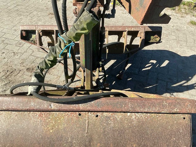 Knijperbak - afbeelding 3 van  15