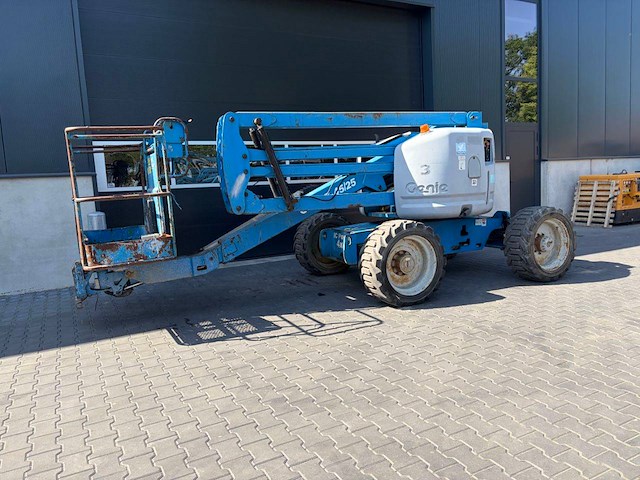 Knikarmhoogwerker genie z-45/25 diesel 227kg 15.9m 2005 - afbeelding 1 van  1