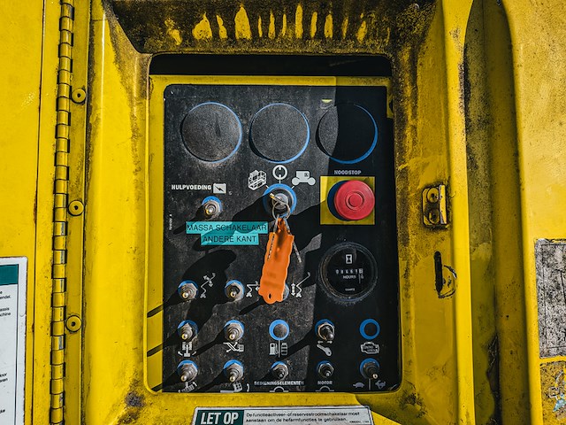 Knikarmhoogwerker, genie, z-60/34, 2003 - afbeelding 4 van  31